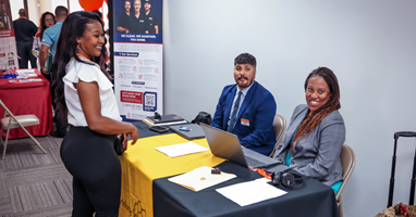 Kickstart Your Career at the Effex & New Leaf Staffing Hiring Event