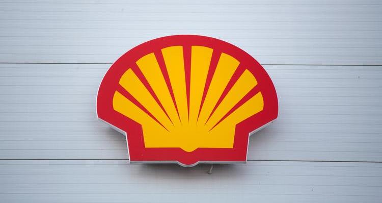 Cuts in Shell's 2015 capital spending cause thousands of layoffs...